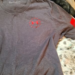 Nwot underarmor tshirt